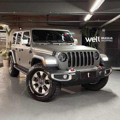 JEEP WRANGLER 2.0 TURBO GASOLINA SAHARA 4P 4X4 AT8